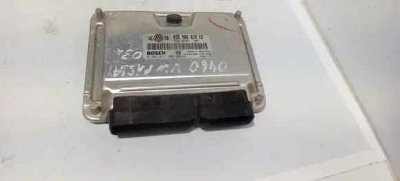 Volkswagen PASSAT B5.5 Engine control unit/module 038906019KD 0281011205
