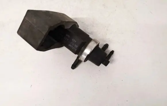 Volkswagen PASSAT B5 Turbo solenoid valve 8d0906627