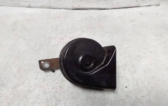 Volvo V70 Horn signal 08635072 A046522 0055306