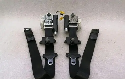 Mercedes-Benz ML W164 Front seatbelt buckle A2518607185