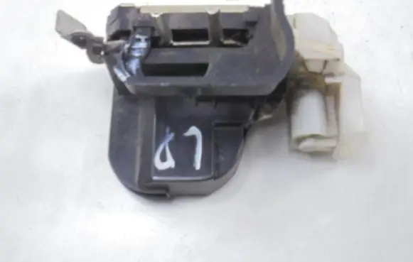 Fiat Multipla Front door lock