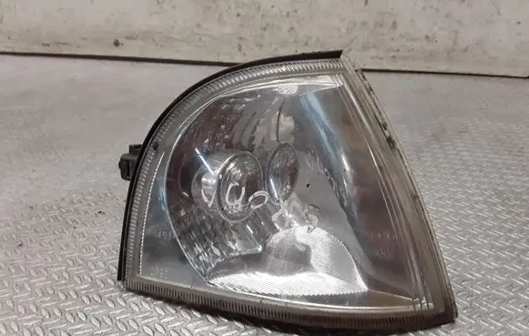 Skoda Octavia Mk1 (1U) Front indicator light 