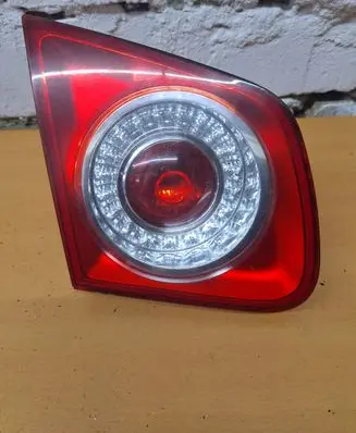 Volkswagen Jetta V Tailgate rear/tail lights 1k5945093 983151