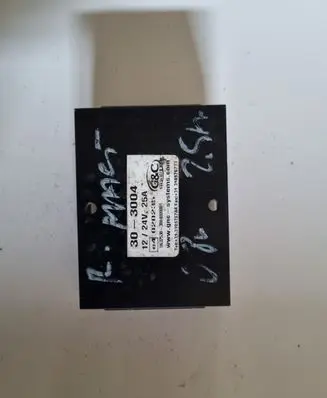 Renault Master II Other relay 303004