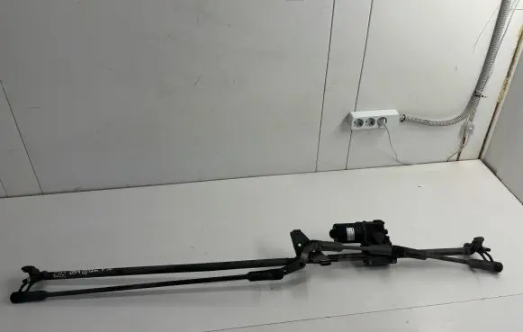 Citroen DS4 Front wiper linkage and motor W19436 4441B