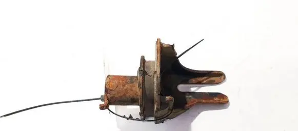 Honda Accord Engine mount bracket