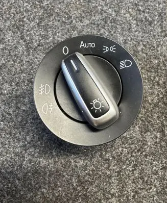 Volkswagen Golf VI Light switch 3C8941431A C1AT 3130