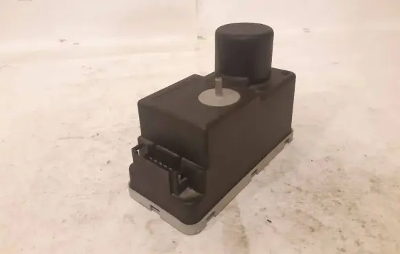 Volkswagen Golf IV Central locking vacuum pump 1H0962257