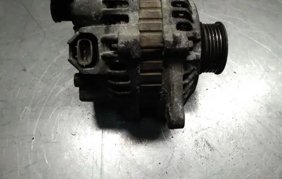 Subaru Forester SF Generator/alternator 23700AA370