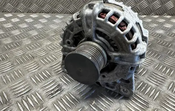 Nissan X-Trail T32 Generator/alternator 231004BE0A F000BL0841