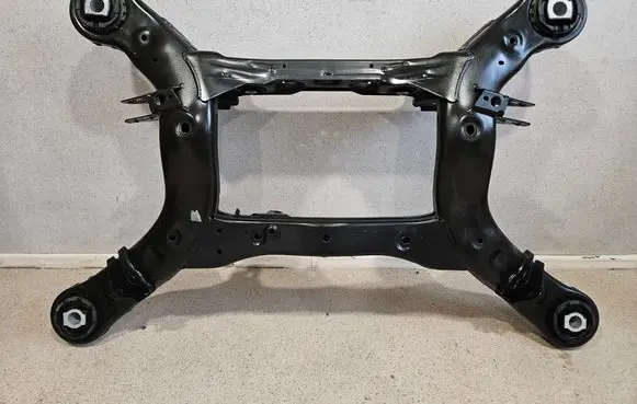 Mercedes-Benz GLE W167 Rear subframe A1673500100