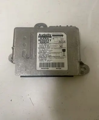 Renault Megane II Airbag control unit/module 8200367444
