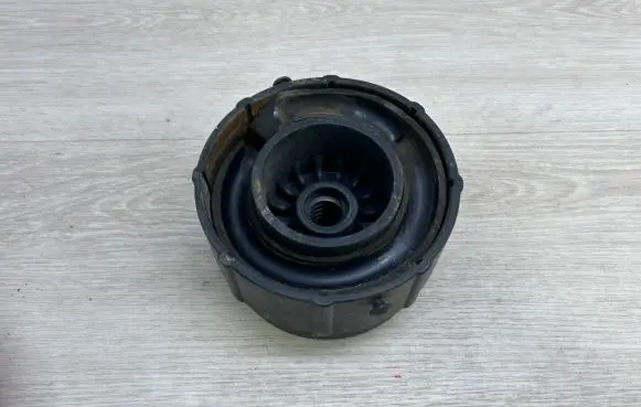 Porsche Panamera (970) Coil spring/strut mount 97033343123