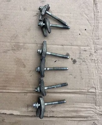 Nissan Navara D40 Fuel Injector clamp holder 