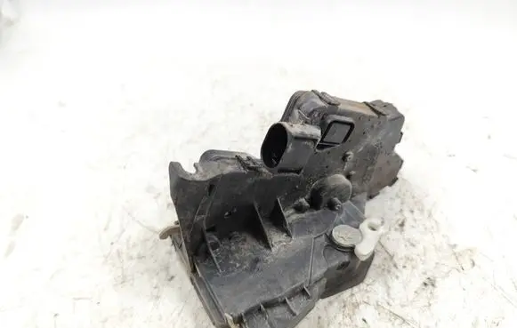 BMW 3 E46 Front door lock