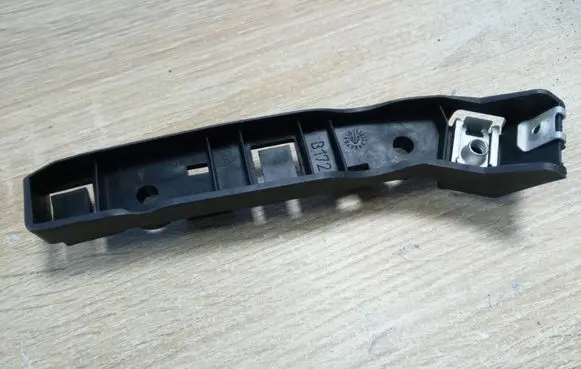 Alfa Romeo Giulia Front bumper mounting bracket 50535827 NE69639
