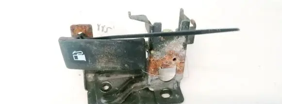Subaru Outback Fuel tank opening switch 