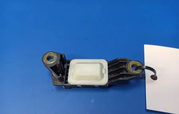 Mercedes-Benz C W203 Airbag deployment crash/impact sensor 0018209126
