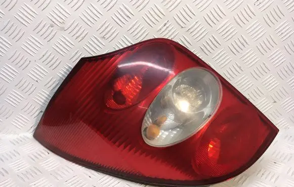 Renault Laguna II Rear/tail lights 8200002471