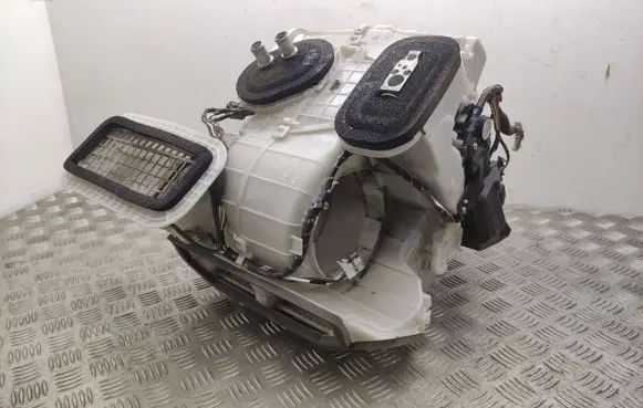Nissan X-Trail T32 Interior heater climate box assembly 