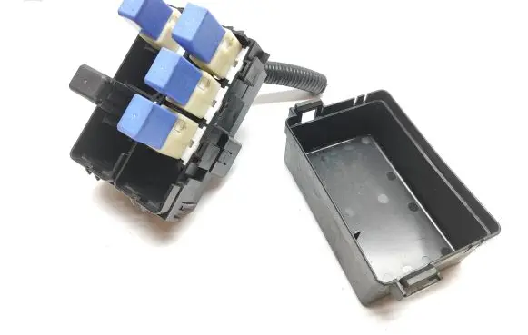 Nissan Navara D23 Fuse module 243821LA1D