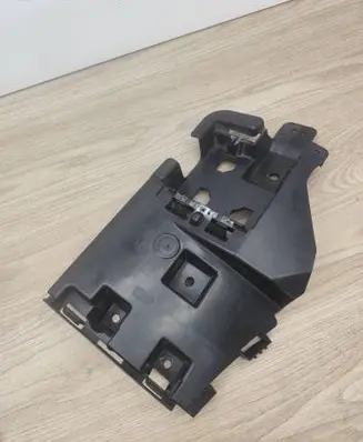 Volvo V60 Rear bumper mounting bracket 31352285