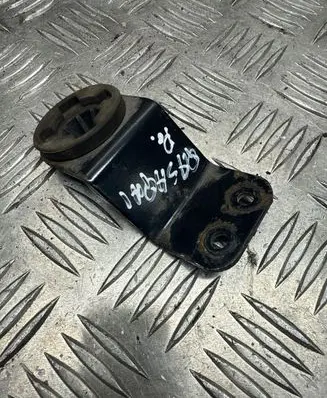 Radiator support slam panel bracket