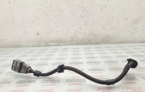 Volkswagen Touran I Crankshaft position sensor 9805940