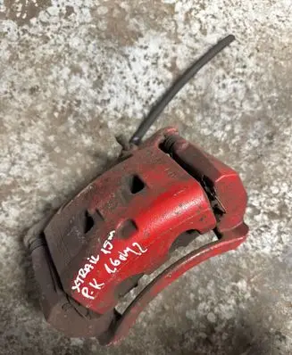 Nissan X-Trail T32 Front brake caliper 