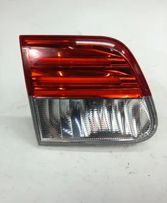 Toyota Avensis T270 Rear/tail lights AVENLAMPA