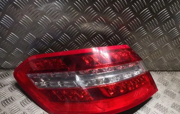 Mercedes-Benz E W212 Rear/tail lights 2128201164 A2128201164