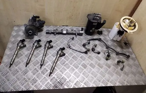 Volkswagen PASSAT B8 Fuel injection system set 04L130277AC 0445110469 A2C86856200