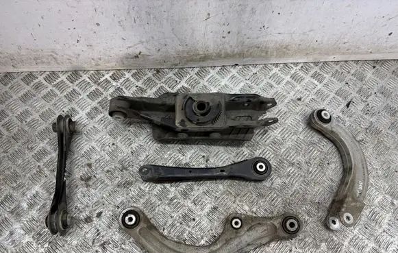 Rear upper control arm/wishbone