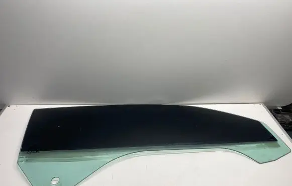 Chevrolet Camaro Front door window/glass (coupe) 43R001237