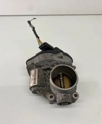 Ford Focus Throttle valve 2S6U9E927D 2S6UEA