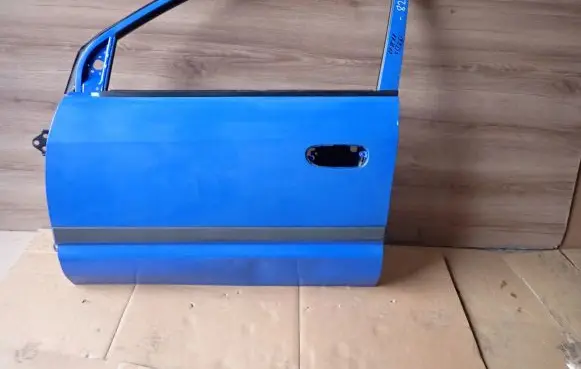 Mitsubishi Space Star Front door
