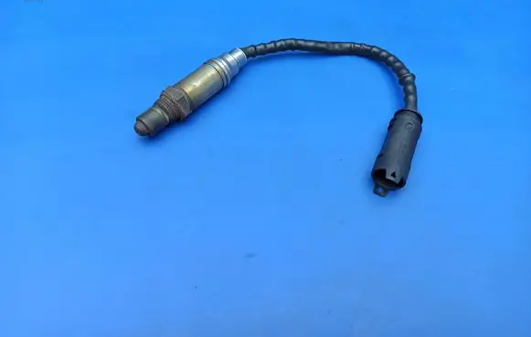 BMW 6 E63 E64 Lambda probe sensor 751256703 0258005207