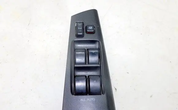 Toyota Corolla E120 E130 Quarter vent window switch 84802-02460-B1 189764