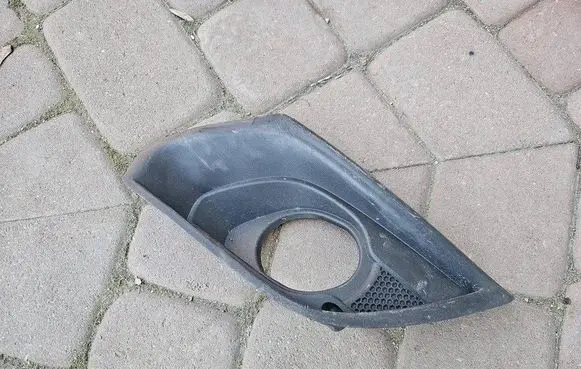Opel Corsa E Front fog light trim/grill 13450671