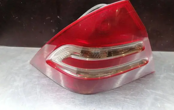 Mercedes-Benz C W203 Rear/tail lights 084401917L 084401917LF