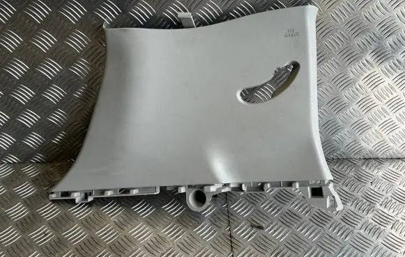 Nissan Leaf I (ZE0) (B) pillar trim (top) 769353NLQA