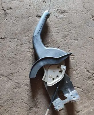 Hyundai Sonata Hand brake release handle 
