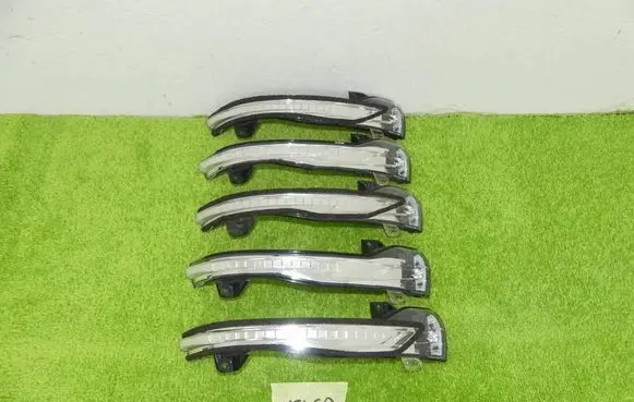 Nissan Juke I F15 Mirror indicator light 26160BV80A