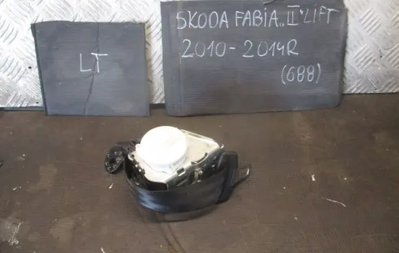Skoda Fabia Mk2 (5J) Front piece kit 