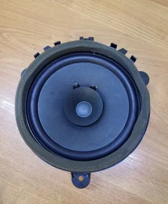 Volvo XC60 Front door speaker 30657444 08W51