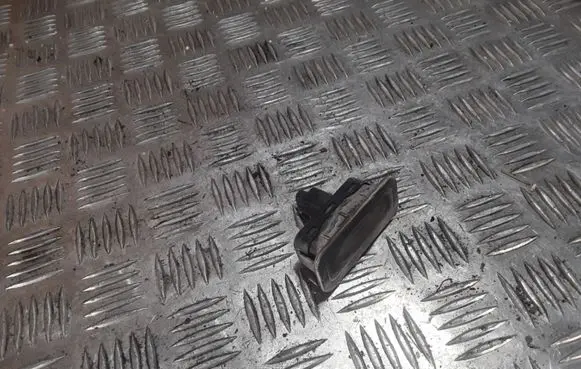 Tailgate opening switch