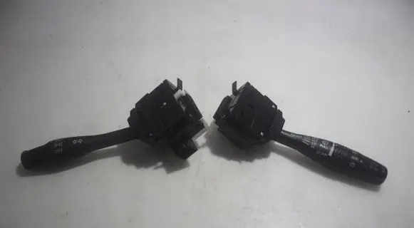 Mitsubishi Outlander Light switch