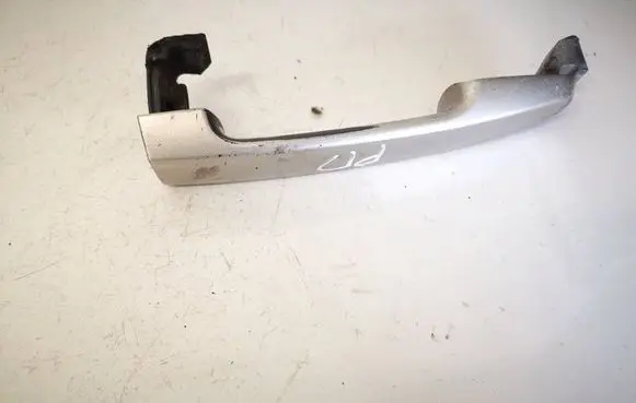 Toyota Corolla Verso E121 Front door exterior handle 