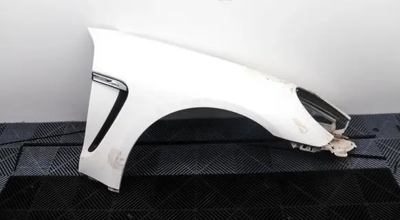 Porsche Panamera (970) Fender