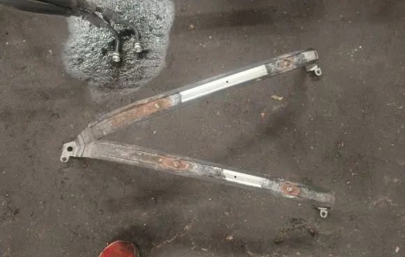 Maserati Ghibli Fuel tank mounting bracket